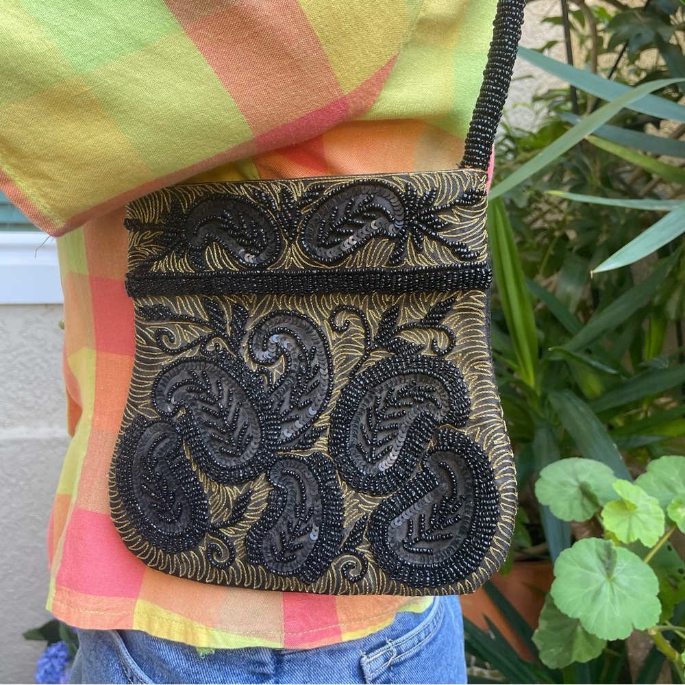 New Vintage Elegant Handmade Black and Gold Beaded Handbag